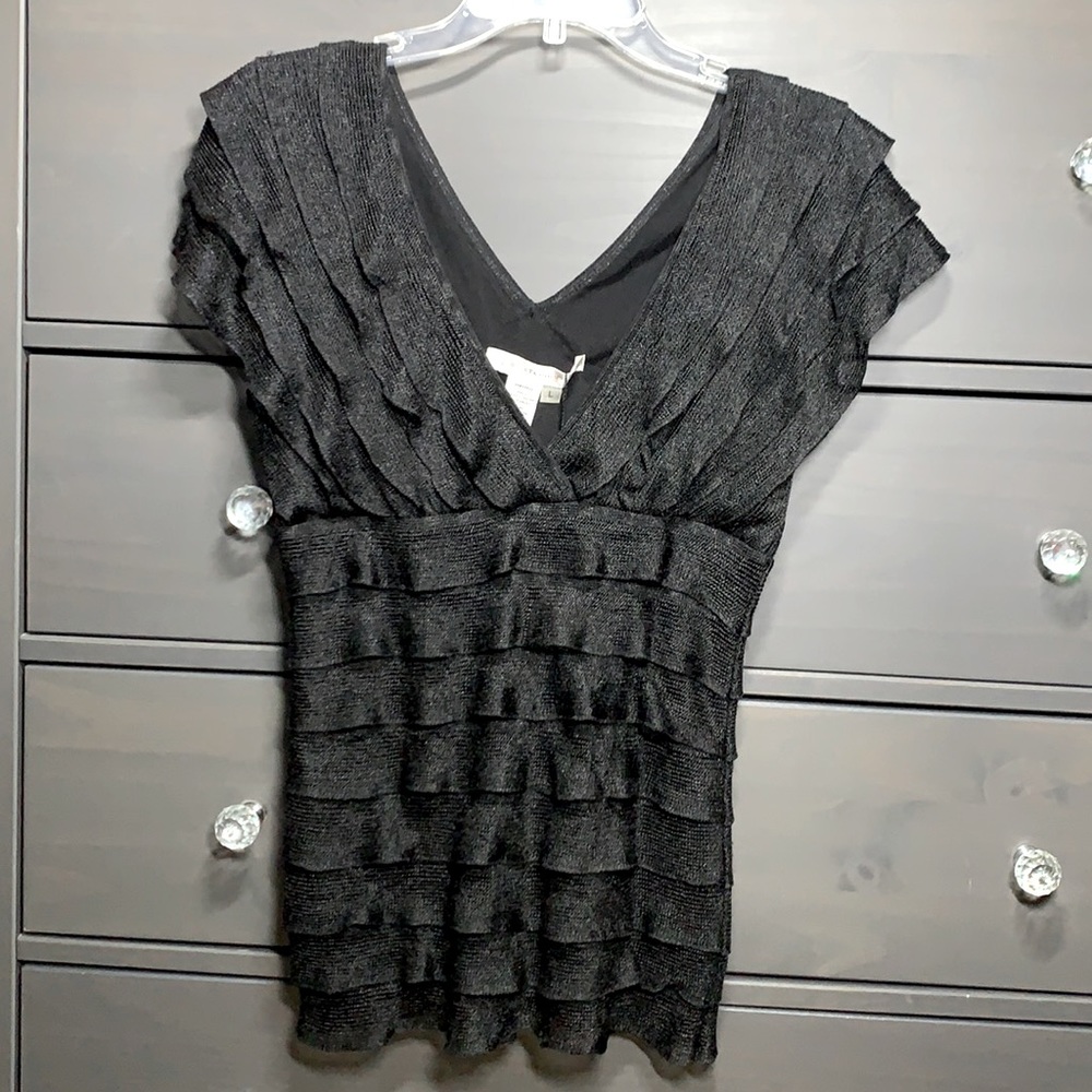 Studio M black short sleeve blouse. V neckline with layer detailing. L. New.
